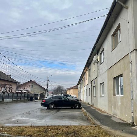 Апартаменты Salt Mine Retreat - Free Parking Турда Экстерьер фото